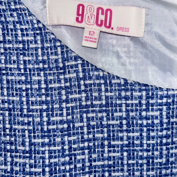 NWT, 9 & Co., Blue & White Dress with Belt, Size 12 - Picture 4 of 7